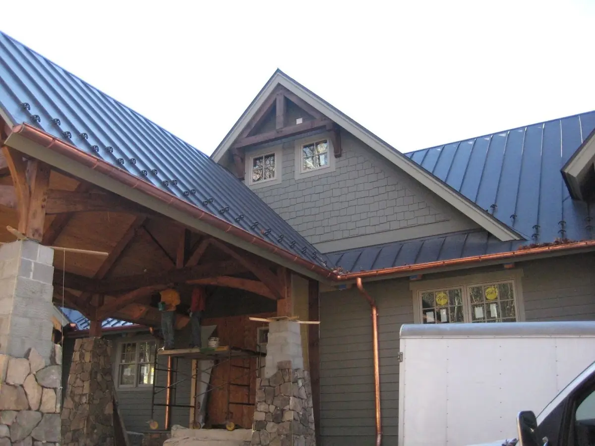 Craftsman Roofing team delivering quality roofing work in Cashion